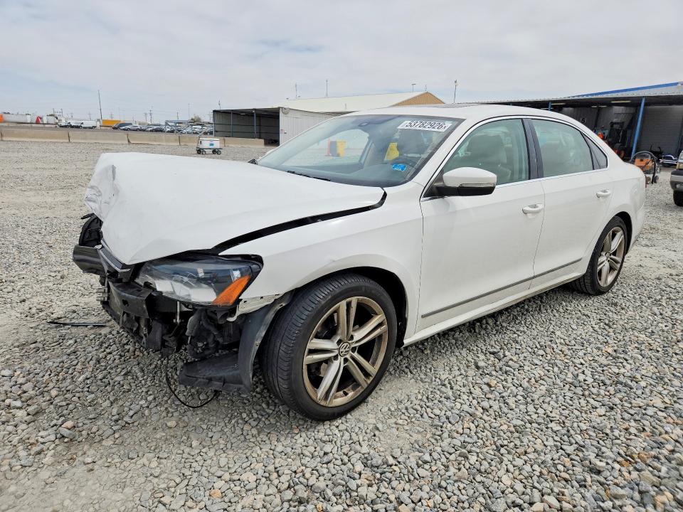 1VWBT7A32FC010633