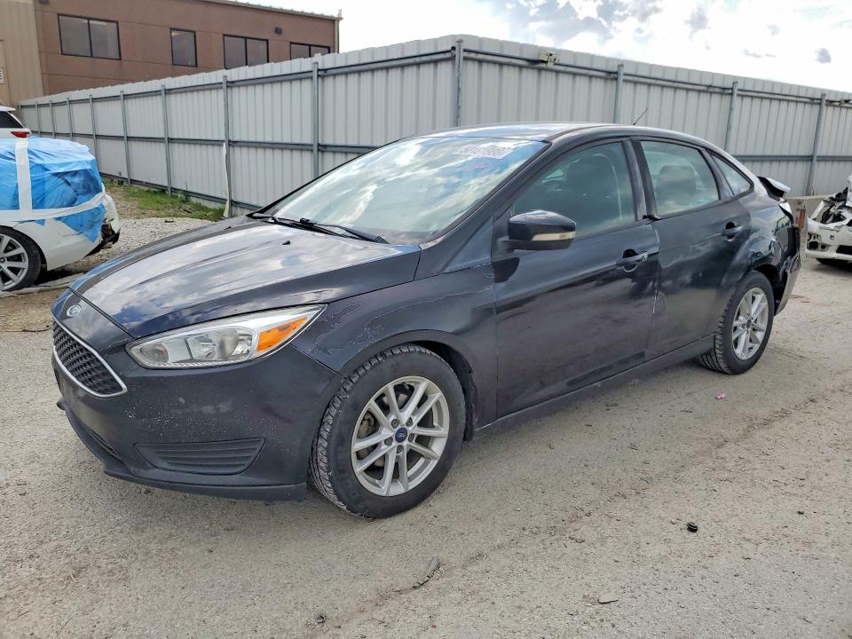 2016 FORD FOCUS — VIN 1FADP3F2XGL379417