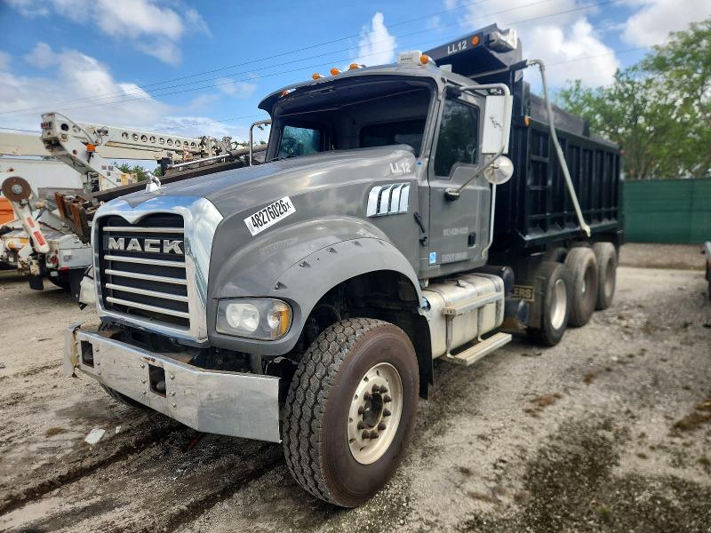 1M2AX07C4GM028544