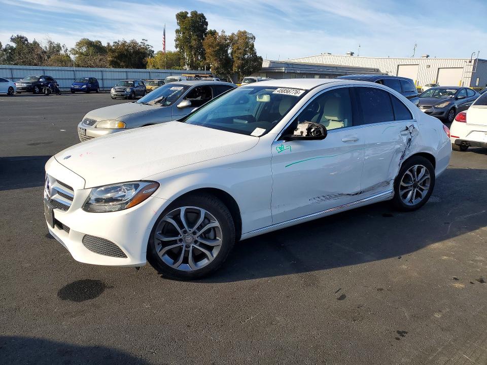2015 MERCEDES-BENZ C — VIN 55SWF4JB8FU049732