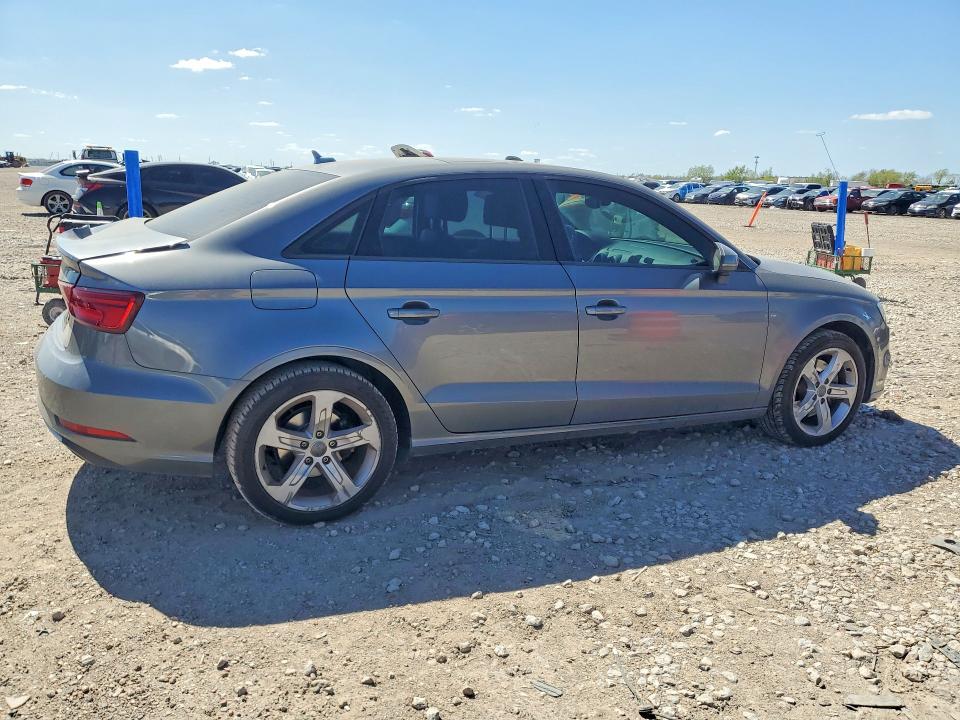 WAUAUGFF7H1037689