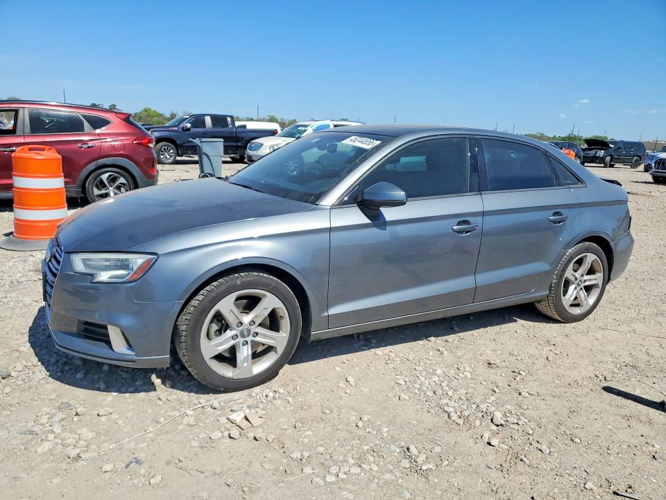 WAUAUGFF7H1037689