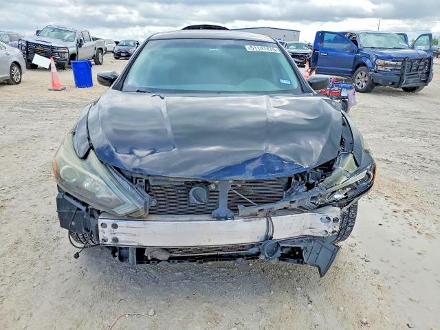 1N4AL3AP5HN344744