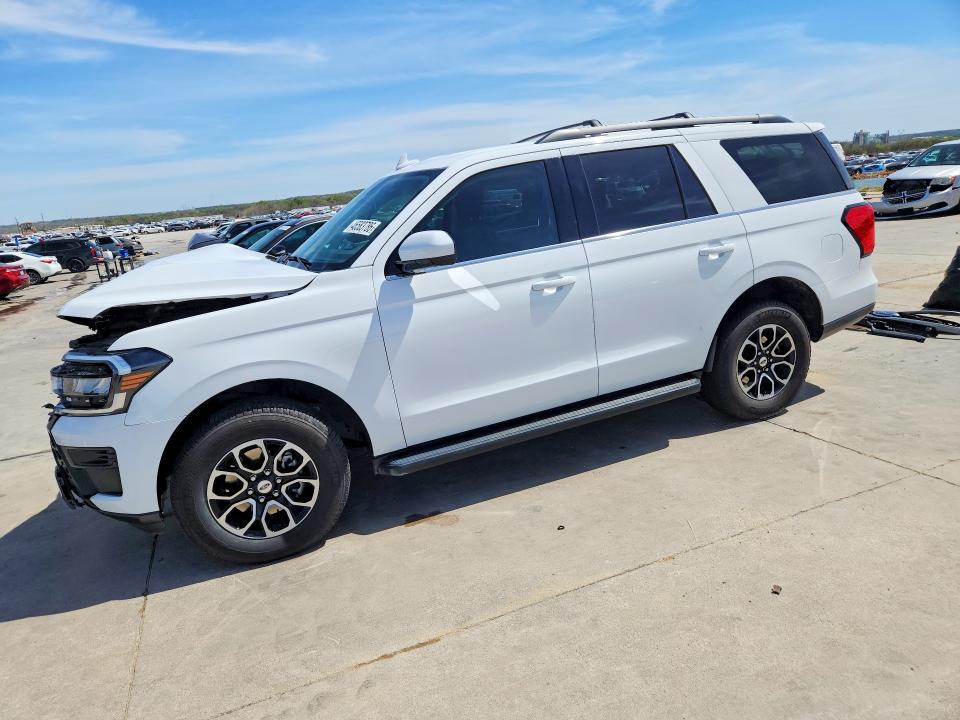 1FMJU1H82REB00413