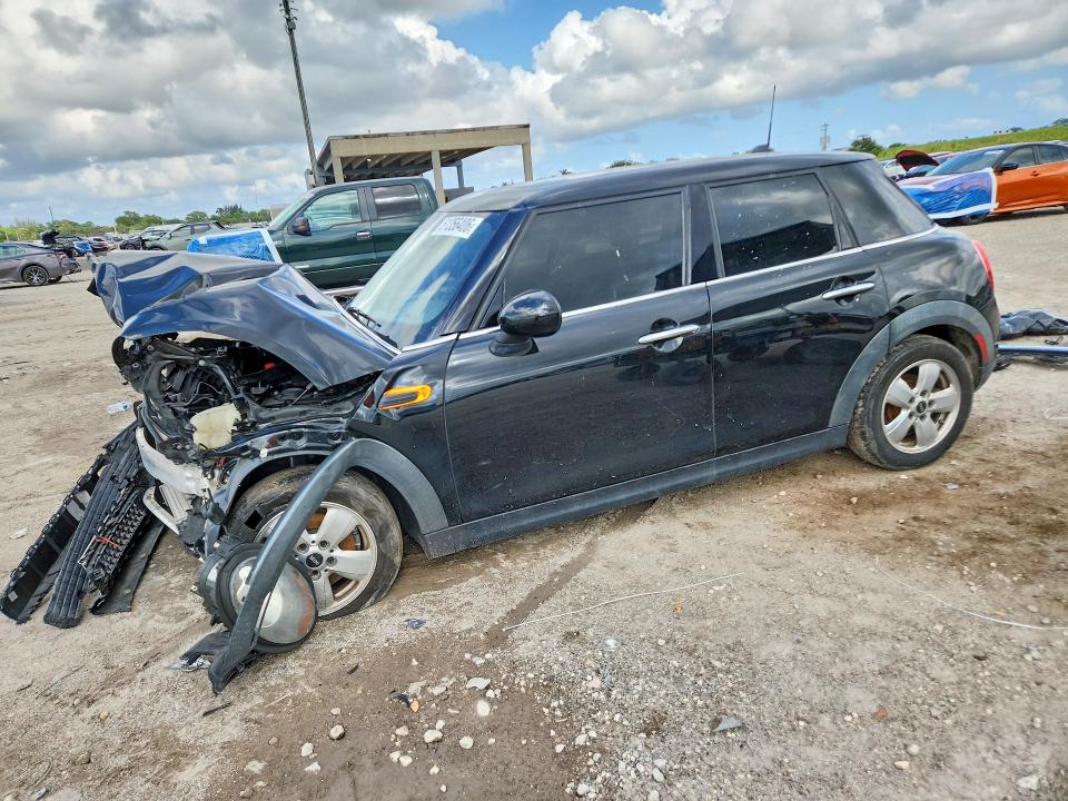WMWXS5C51F2C63575