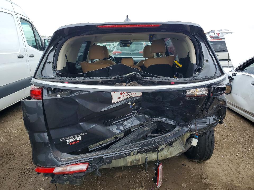 KNDNB4H33P6275147