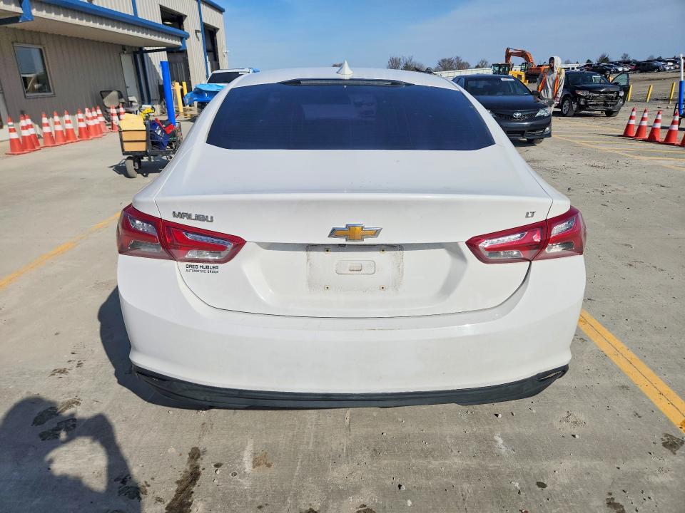 1G1ZD5ST9KF192494