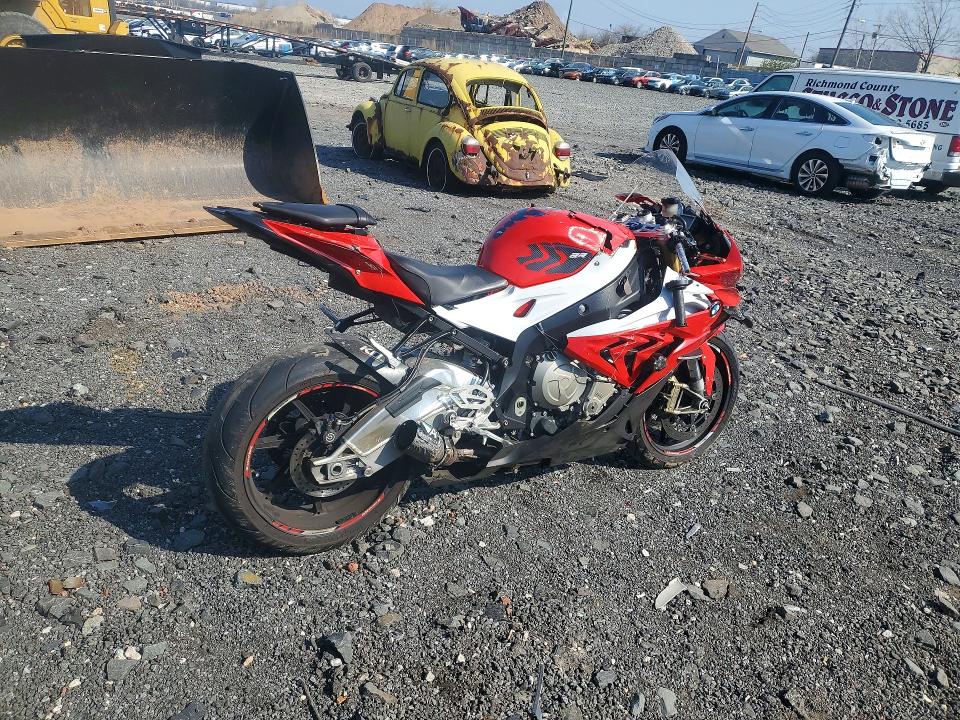 WB10D2100GZ354215