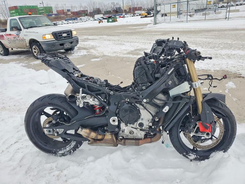 2025 BMW S 1000 — VIN WB10P230XS6L50185