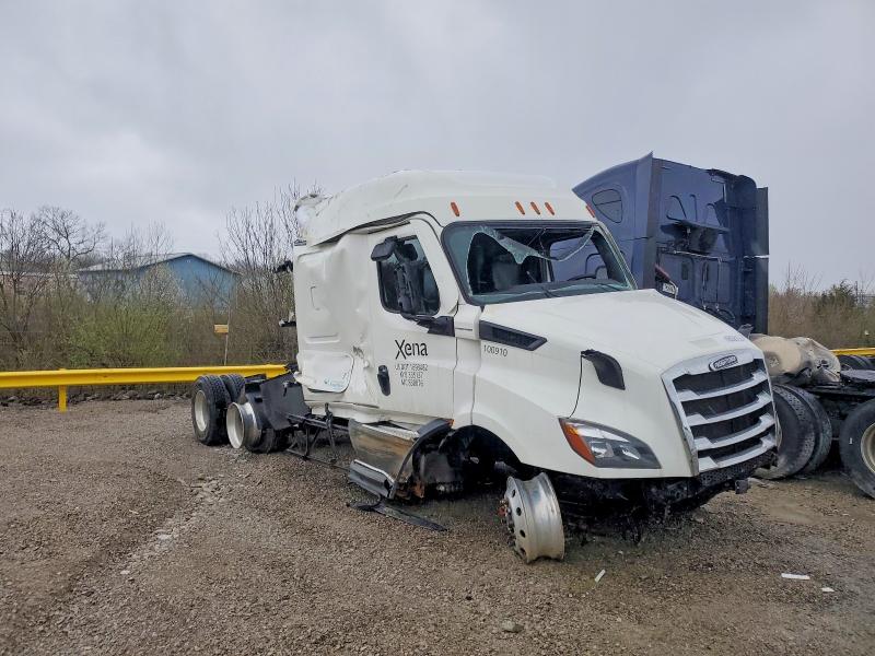 2021 FREIGHTLINER CASCADIA 116 — VIN 3AKJHPDV0MSMG1837