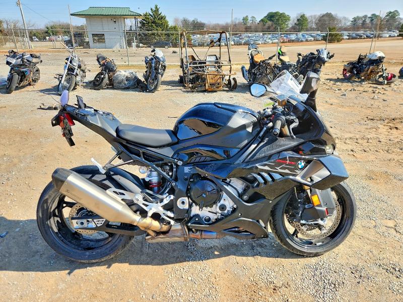 2025 BMW S 1000 — VIN WB10P230XS6M03290