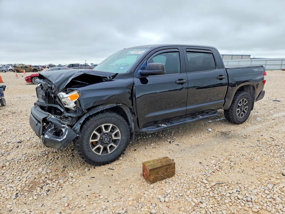 5TFDW5F18HX652042