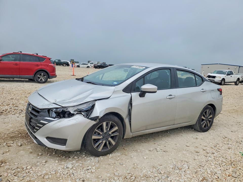 3N1CN8EV1PL834375