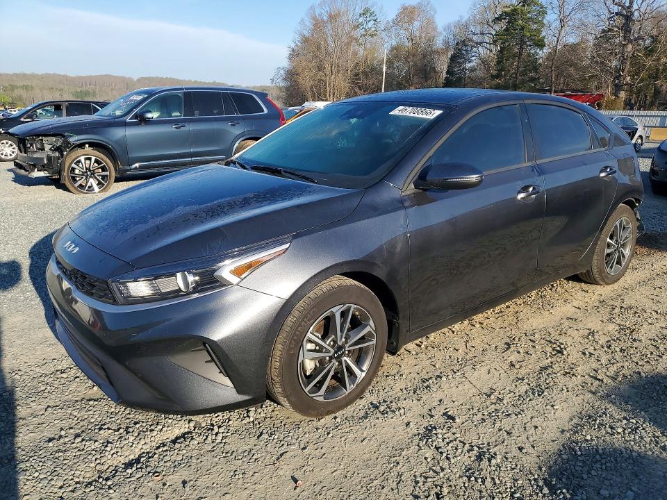 3KPF24AD3RE827735