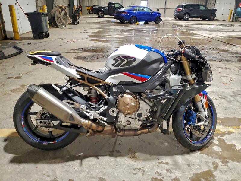 2022 BMW S 1000 — VIN WB10E2301N6F40745