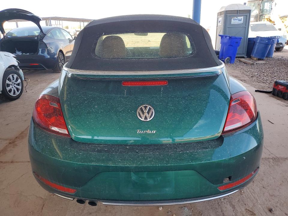 3VW517AT8HM812849