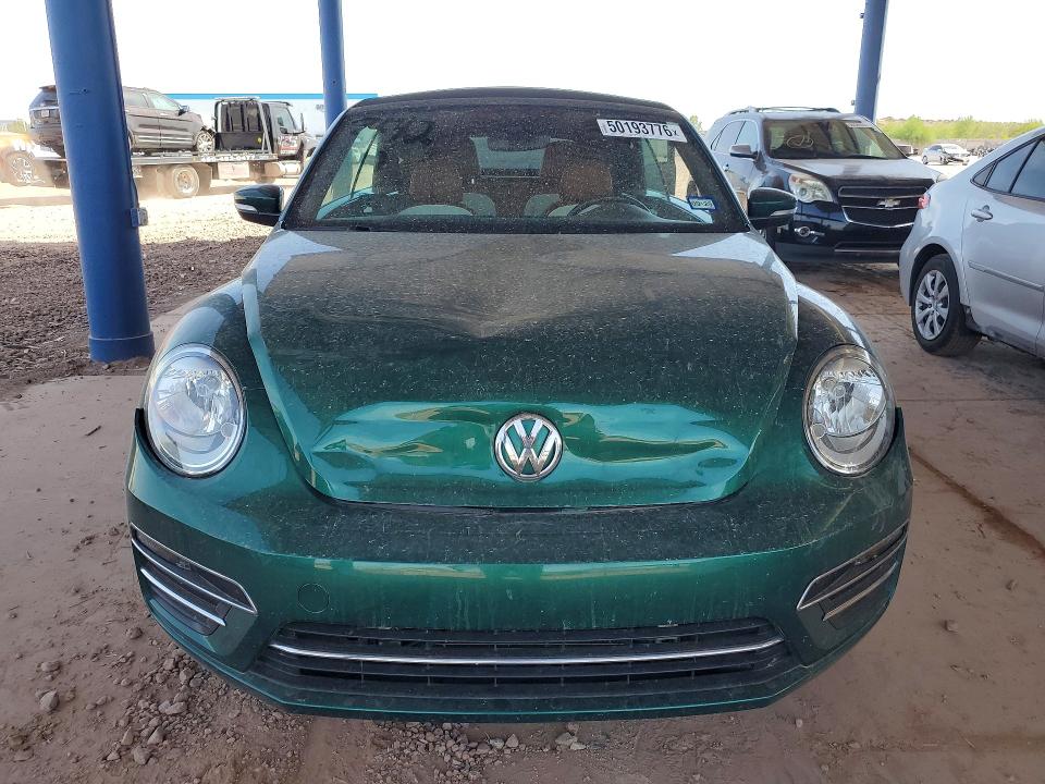 3VW517AT8HM812849
