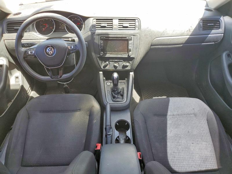 3VW2K7AJ9FM242808