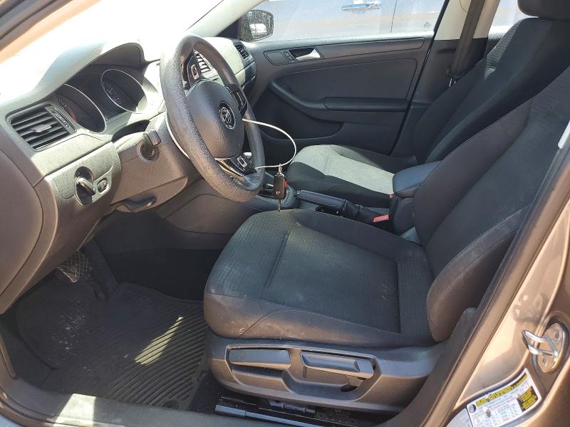 3VW2K7AJ9FM242808