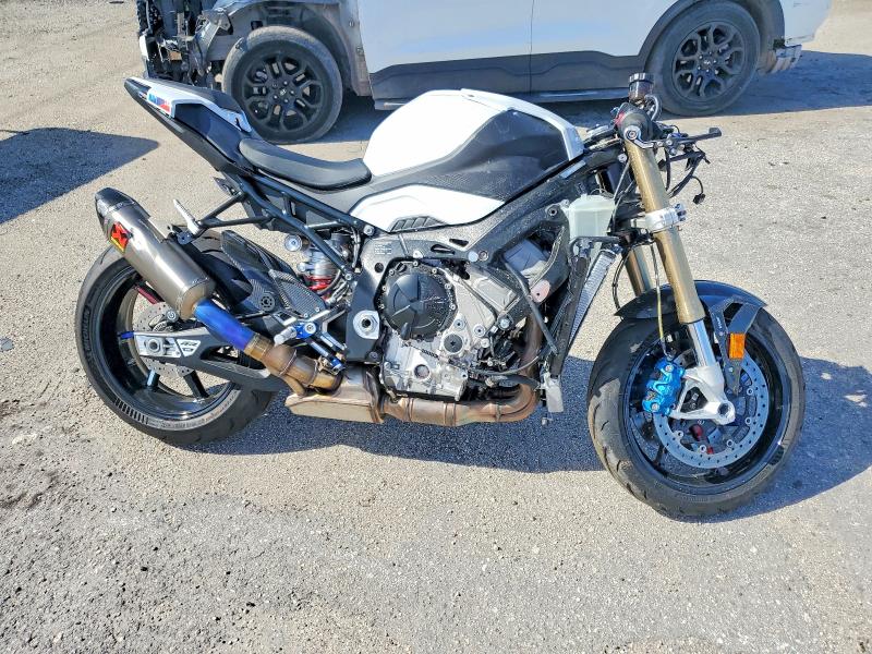 2024 BMW S 1000 — VIN WB10E6304R6K48825
