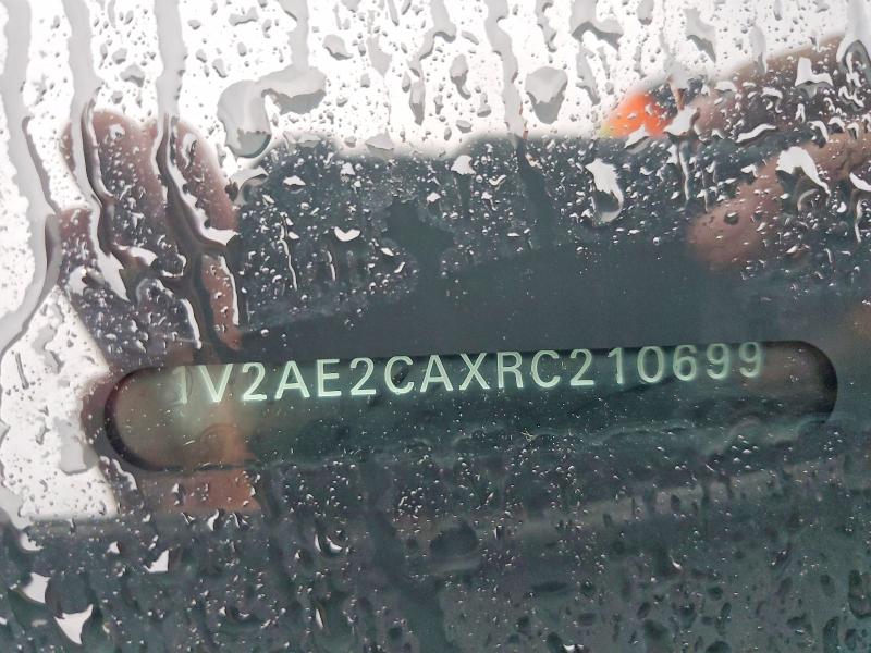 1V2AE2CAXRC210699