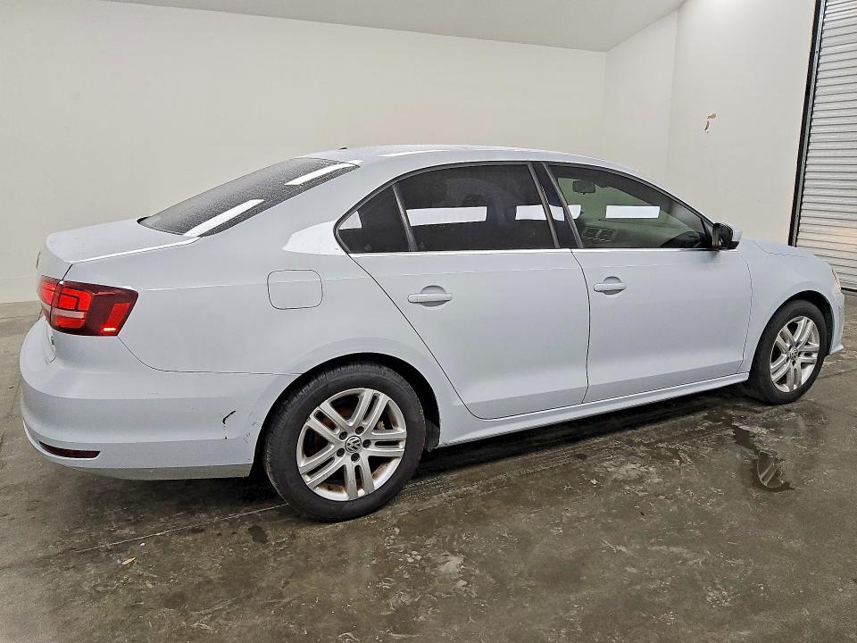 3VW2B7AJ4HM278845