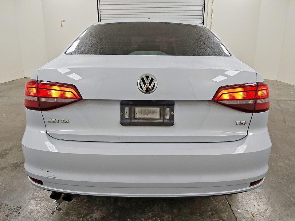 3VW2B7AJ4HM278845