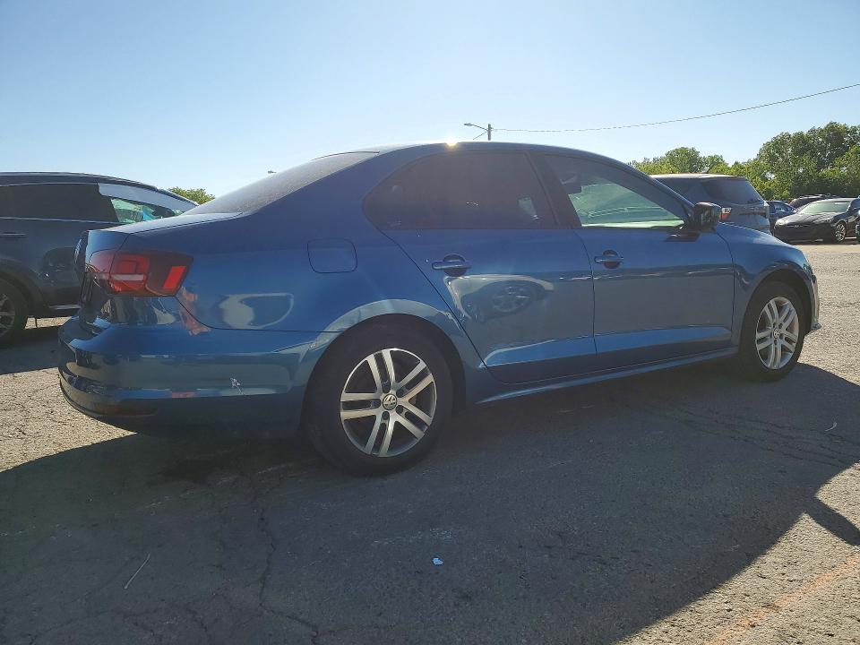3VW2B7AJ2JM262536