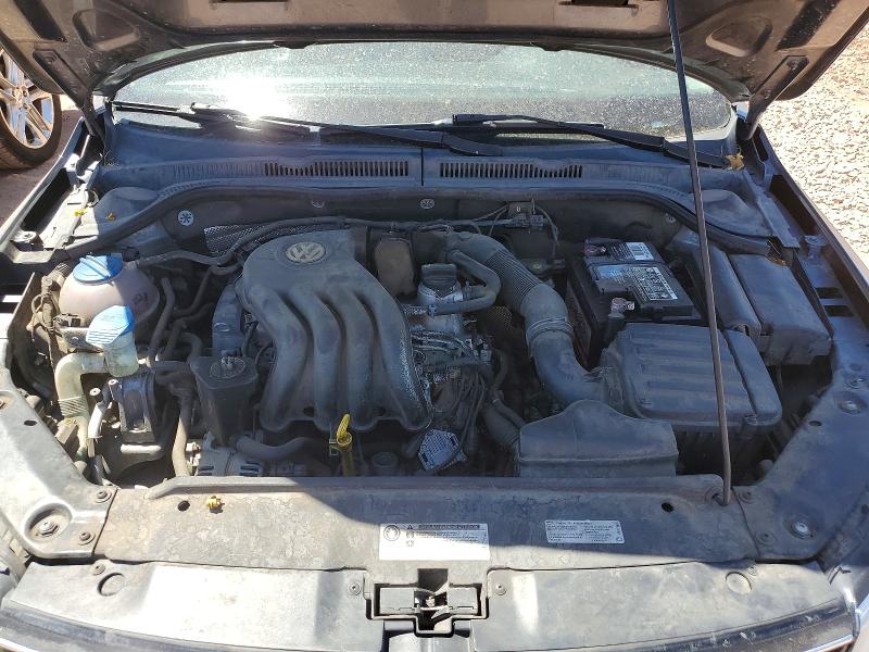 3VW2K7AJ9FM242808