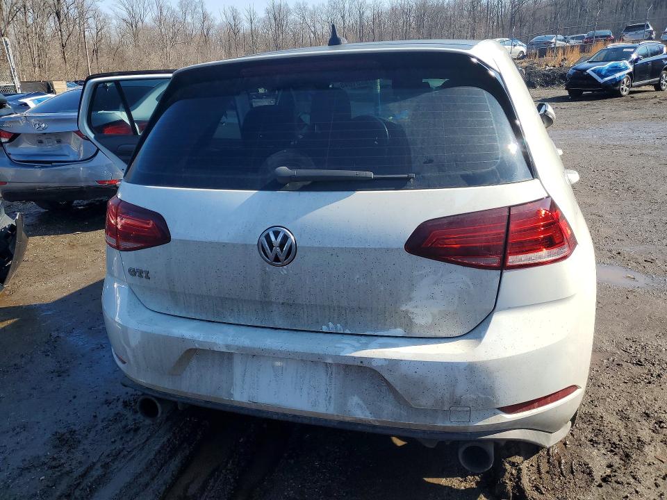 3VW447AU2JM250285