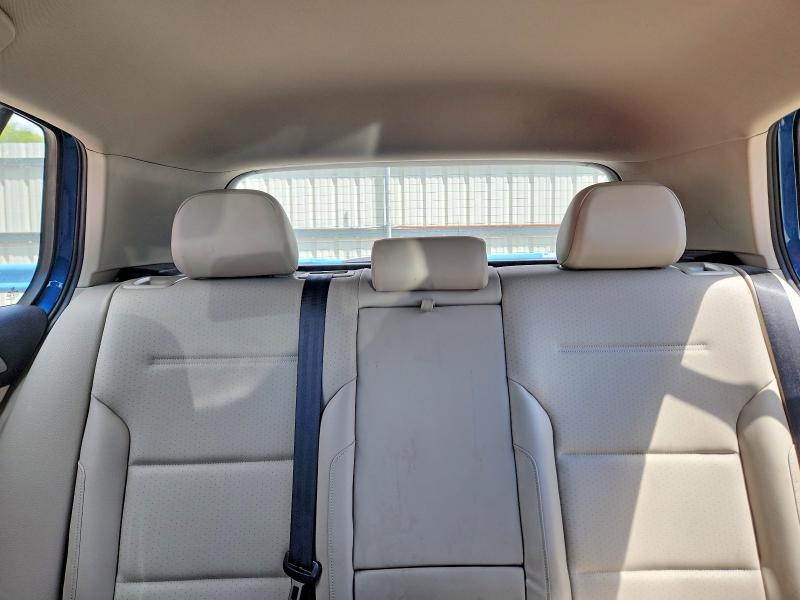 3VW217AUXFM064985