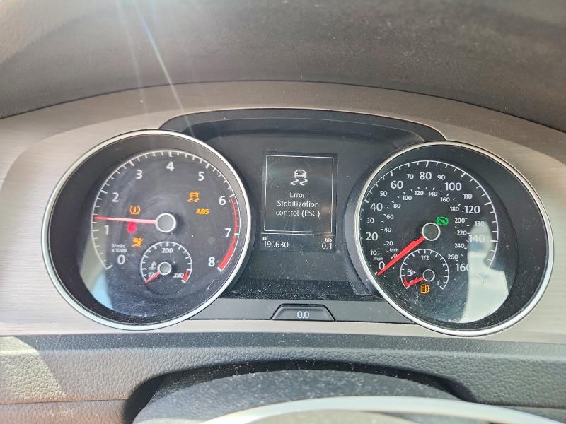 3VW217AUXFM064985