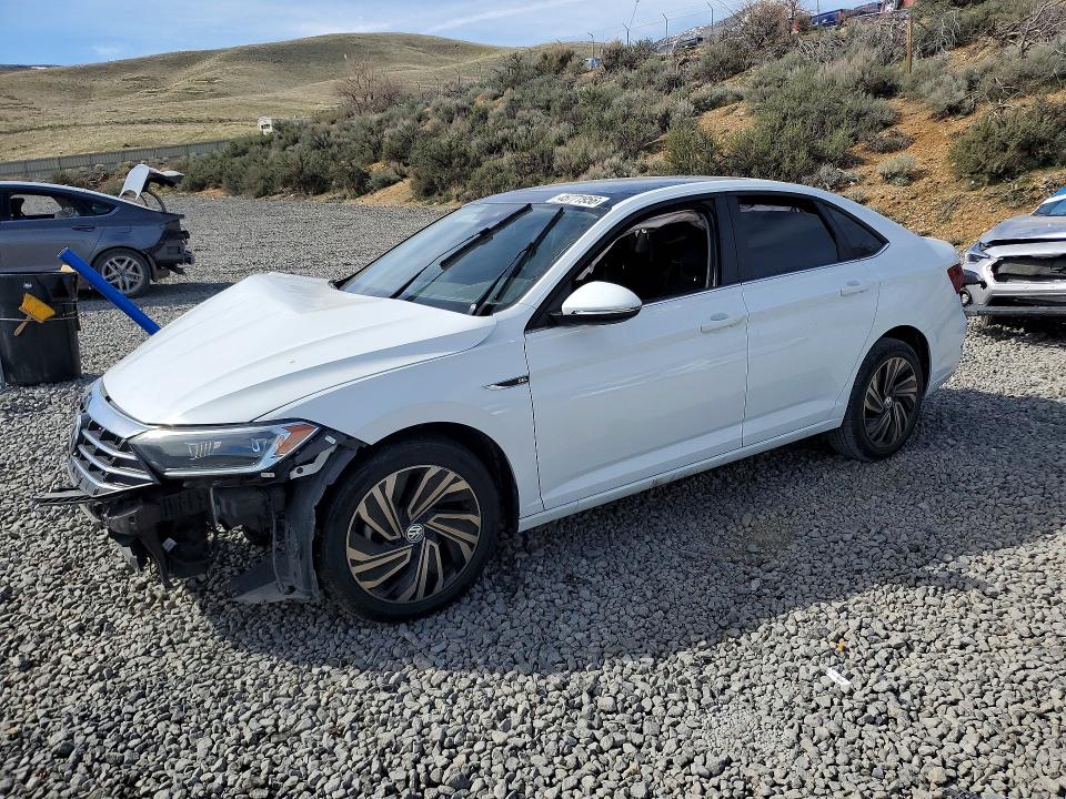 3VWG57BU4KM064676