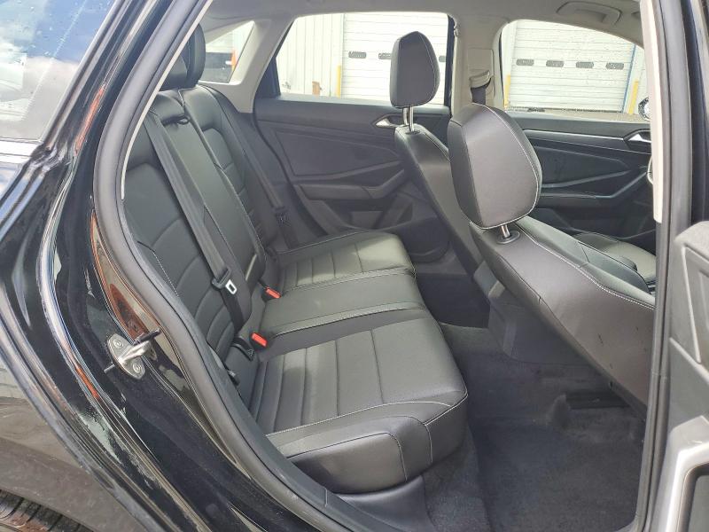 3VW7M7BU4PM029372