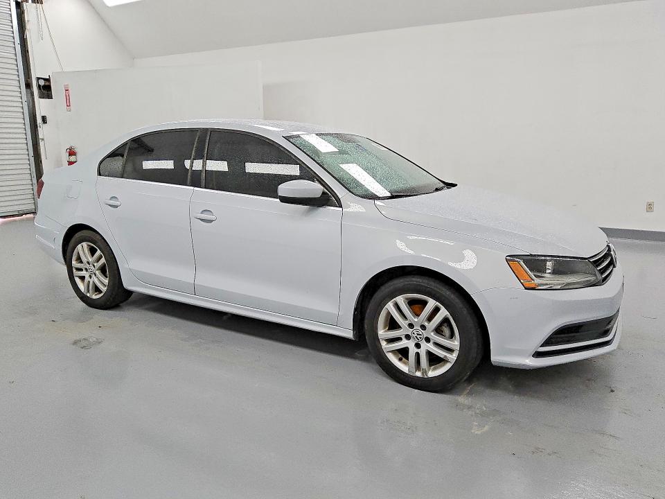 3VW2B7AJ4HM278845
