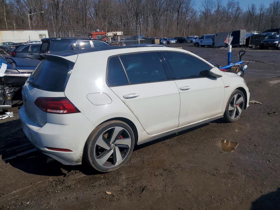 3VW447AU2JM250285