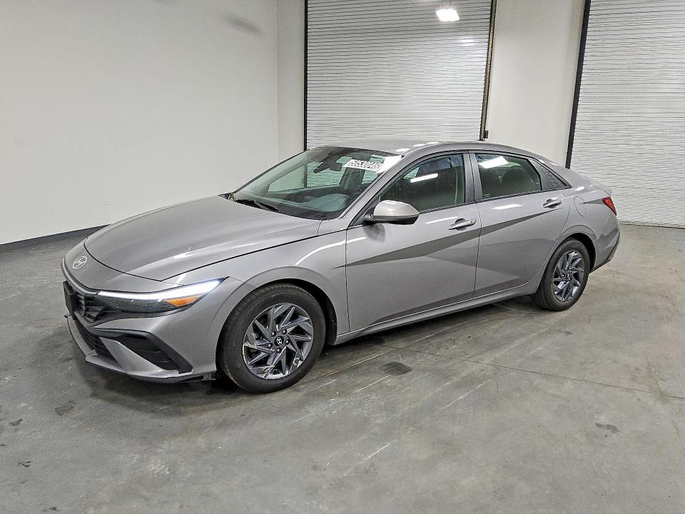 KMHLM4DG6RU725930
