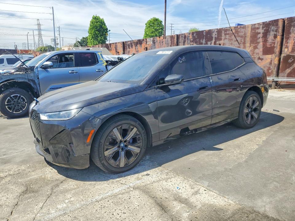2025 BMW IX — VIN WB523CF08SCS11226