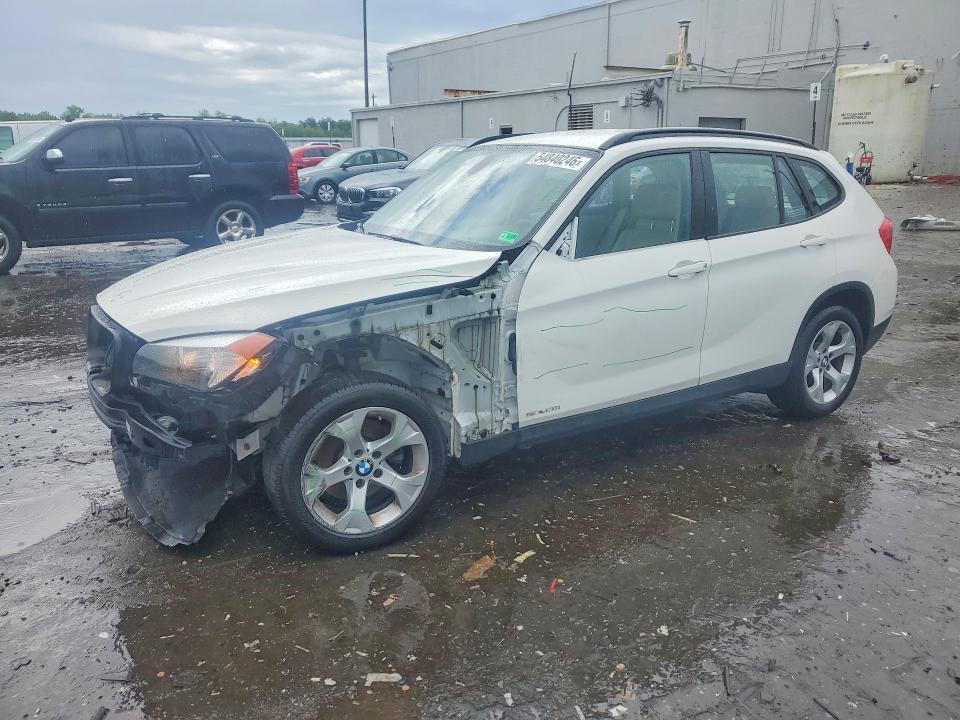 2015 BMW X1 — VIN WBAVM1C5XFV315694
