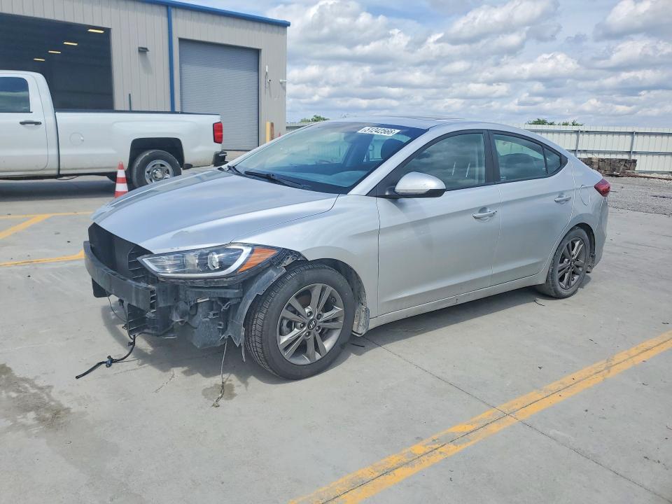 2018 HYUNDAI ELANTRA — VIN 5NPD84LF1JH323317
