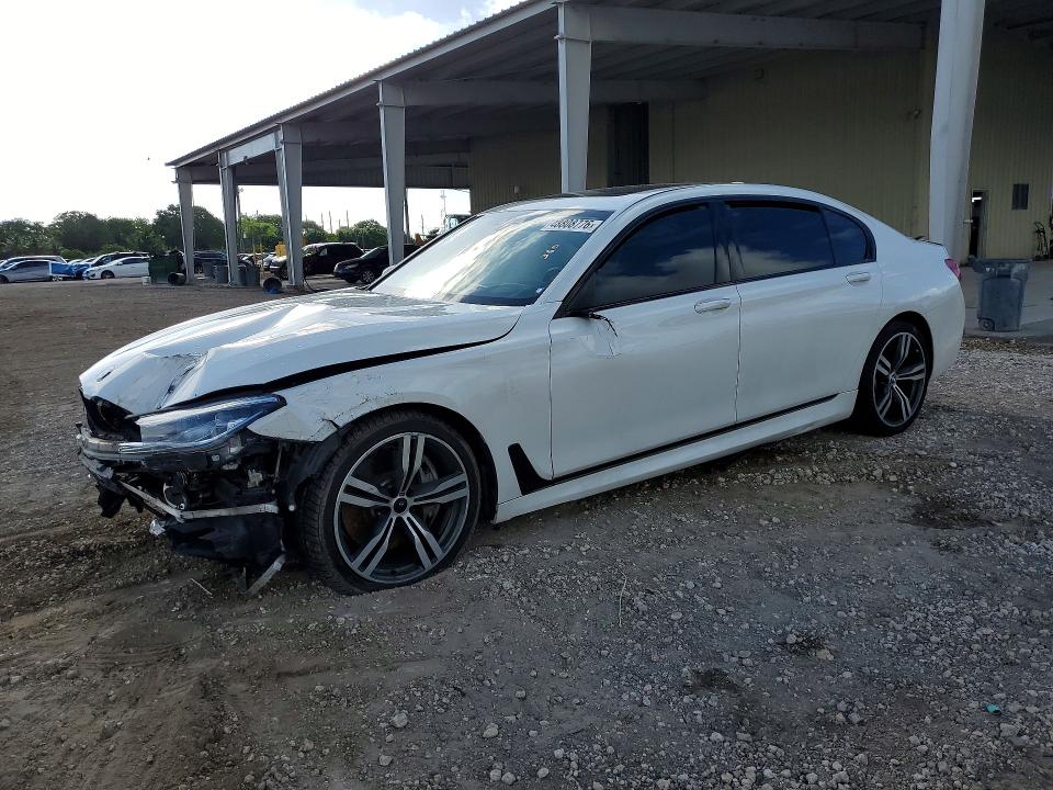 2017 BMW 750 — VIN WBA7F2C53HG421985