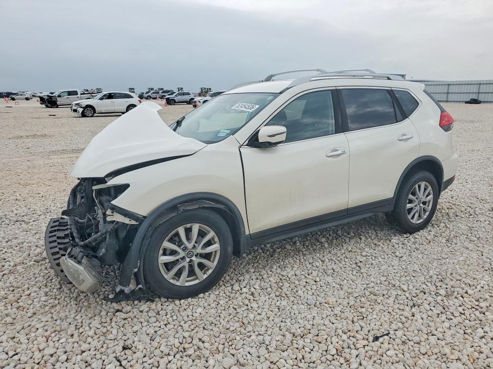 JN8AT2MV0HW022171