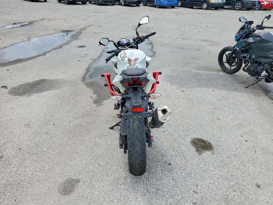 JKAERKD16PDAR3990