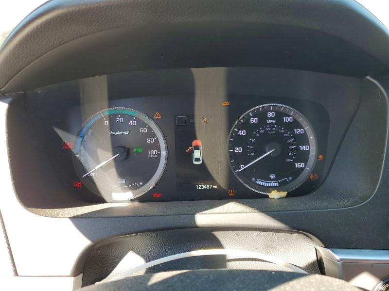 KMHE24L18GA026079