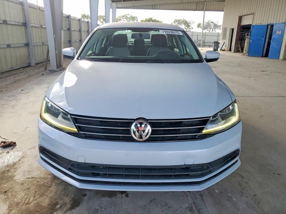3VW2B7AJ0HM374200