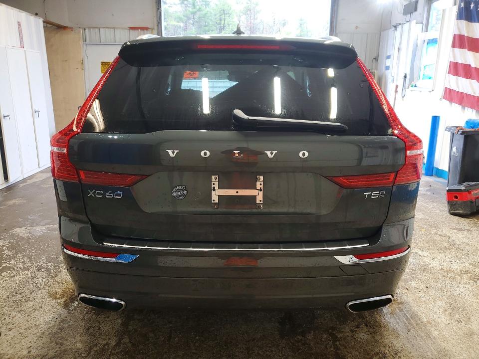 YV4102RL7M1728232
