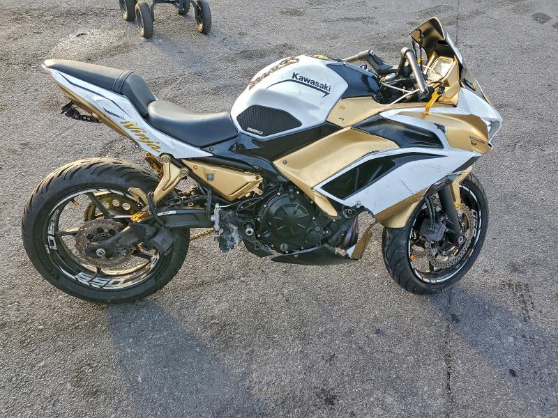 2020 KAWASAKI EX650 — VIN ML5EXEM19LDA07881