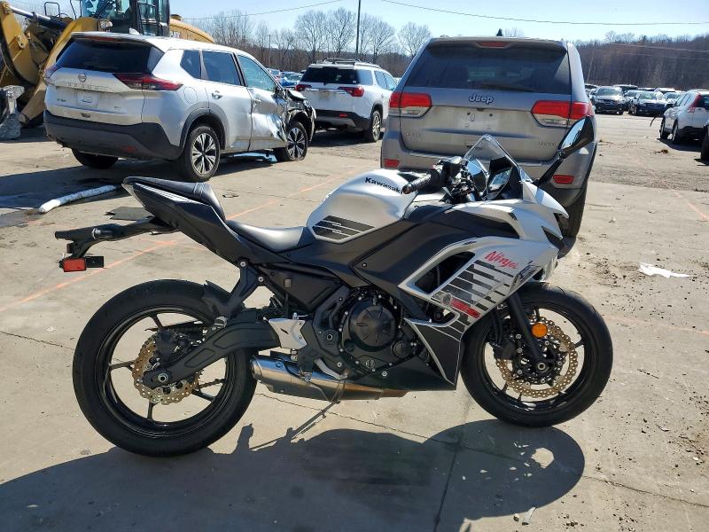 2026 KAWASAKI EX650 — VIN ML5EXEP18TDAG8372