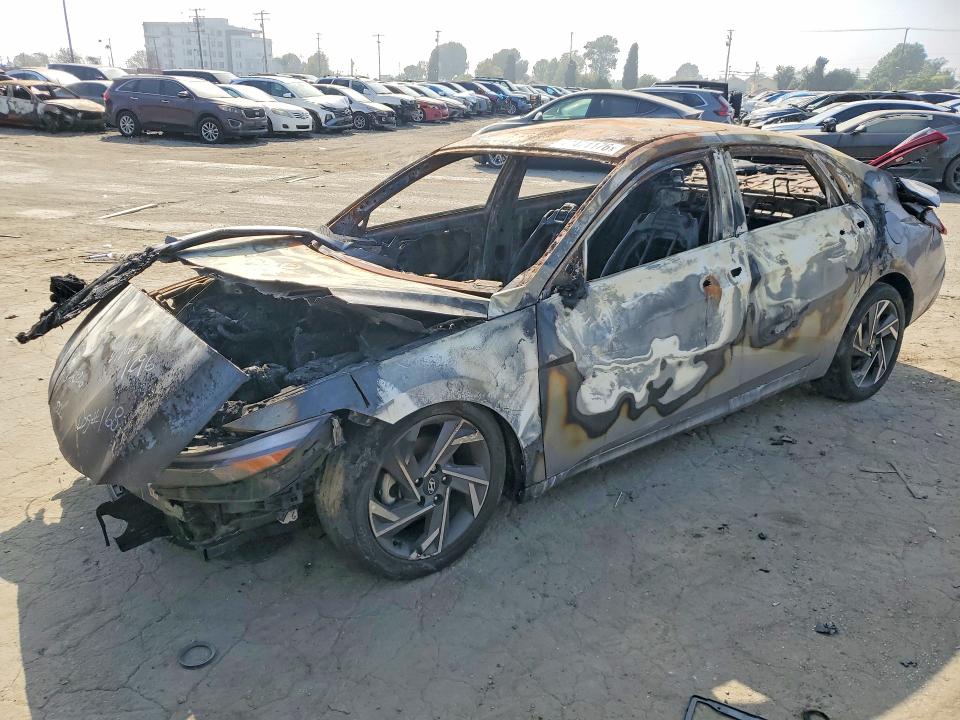 2025 HYUNDAI ELANTRA — VIN KMHLM4DGXSU911296
