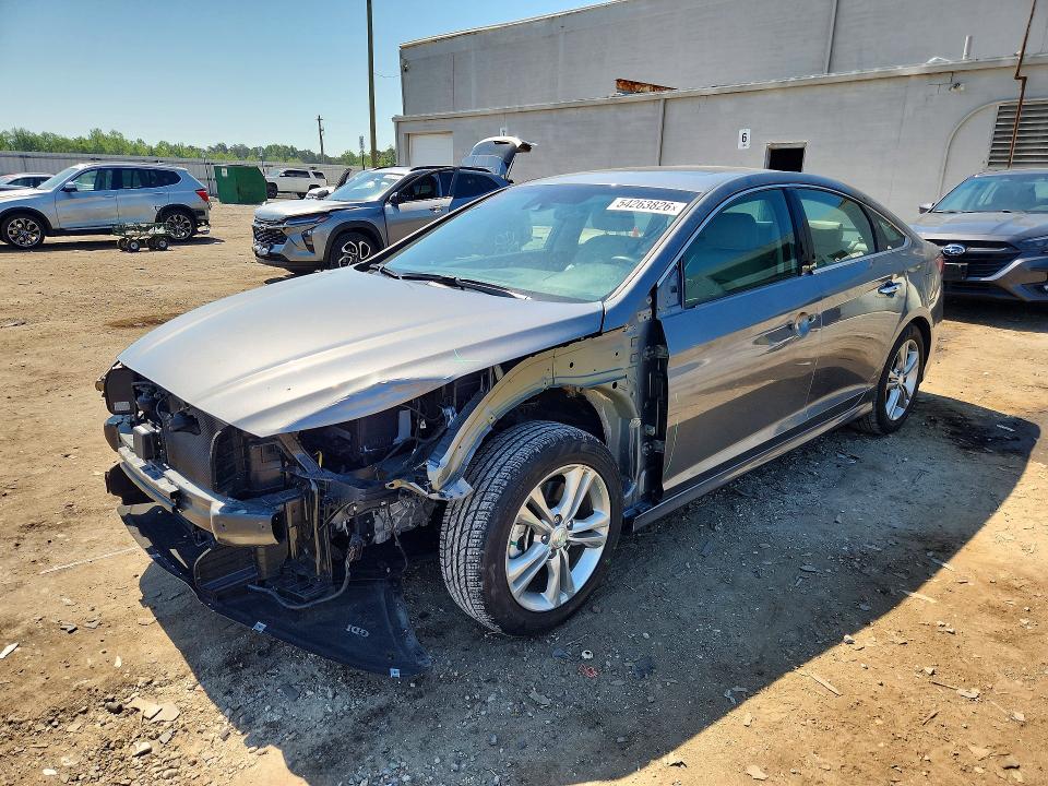 2018 HYUNDAI SONATA — VIN 5NPE34AF5JH613985